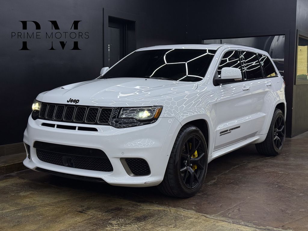 2021 Jeep Grand Cherokee Trackhawk's photo