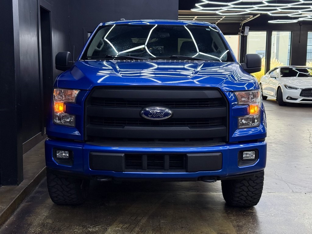 2015 Ford F-150 XLT photo 2