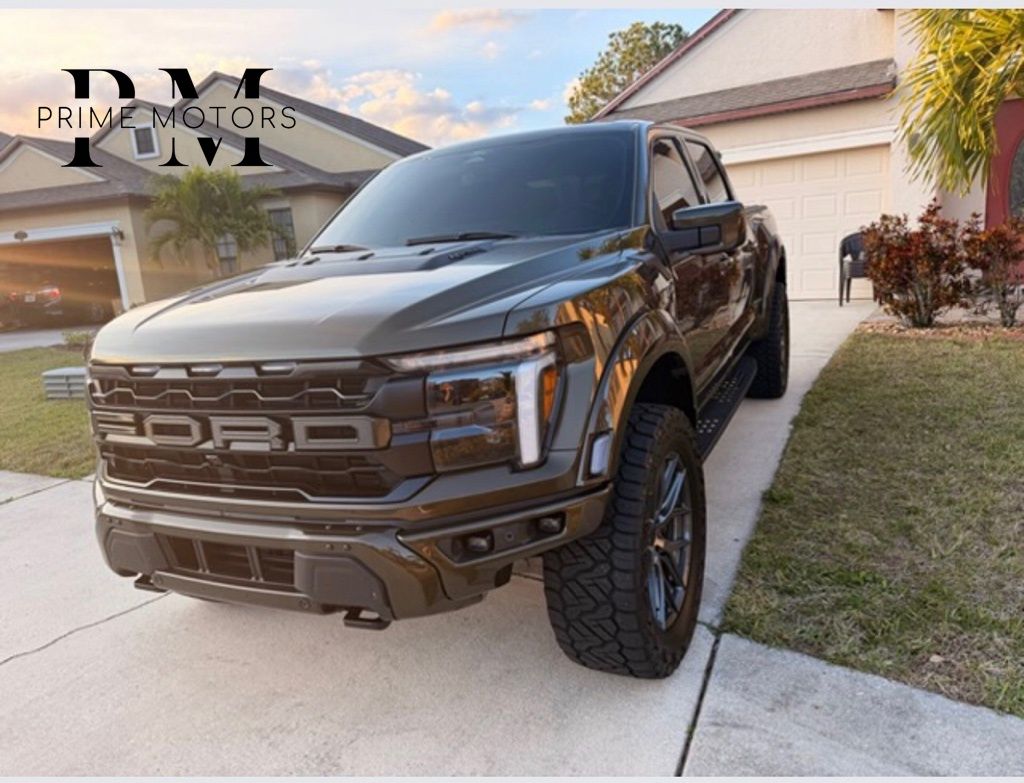 2025 Ford F-150 Raptor 4x4 SuperCrew 5-1/2 Box's photo