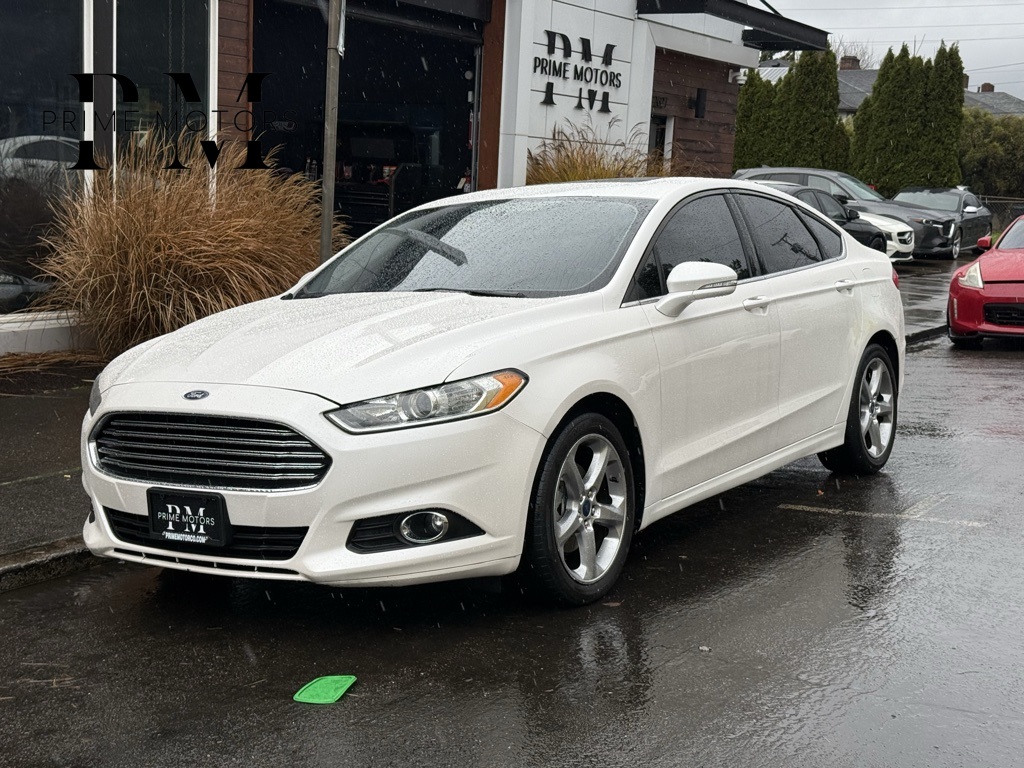 2014 Ford Fusion SE's photo