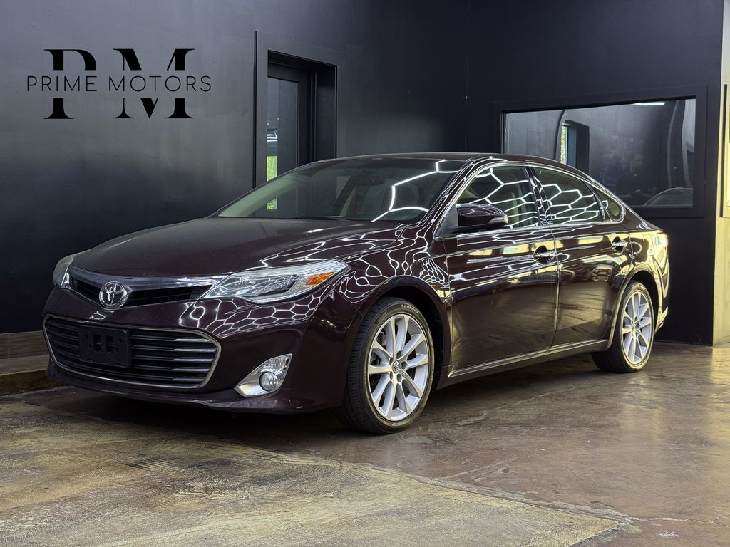 2014 Toyota Avalon Limited's photo