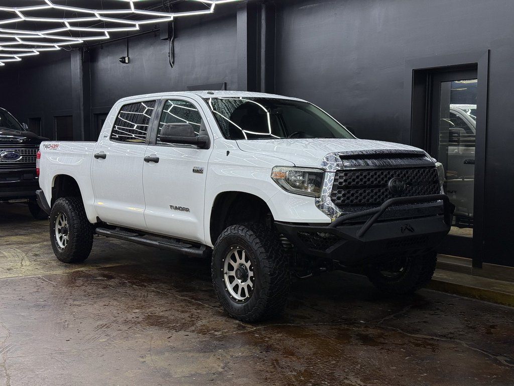 2018 Toyota Tundra SR5 - Photo 11
