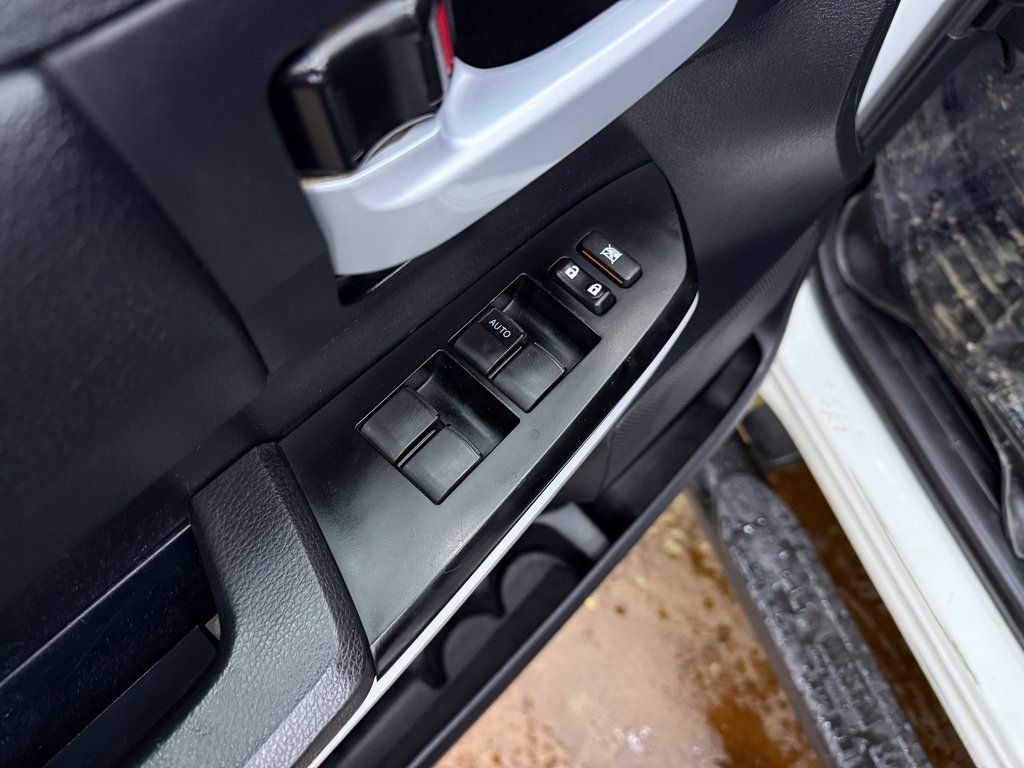 2018 Toyota Tundra SR5 - Photo 13