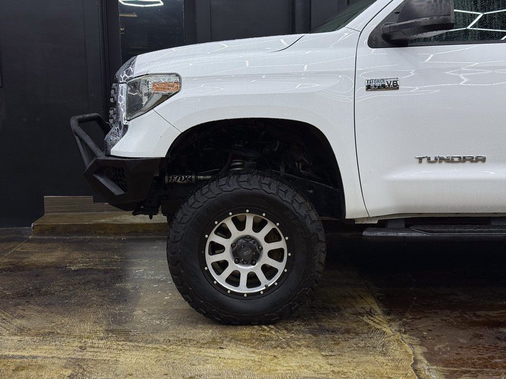2018 Toyota Tundra SR5 - Photo 4