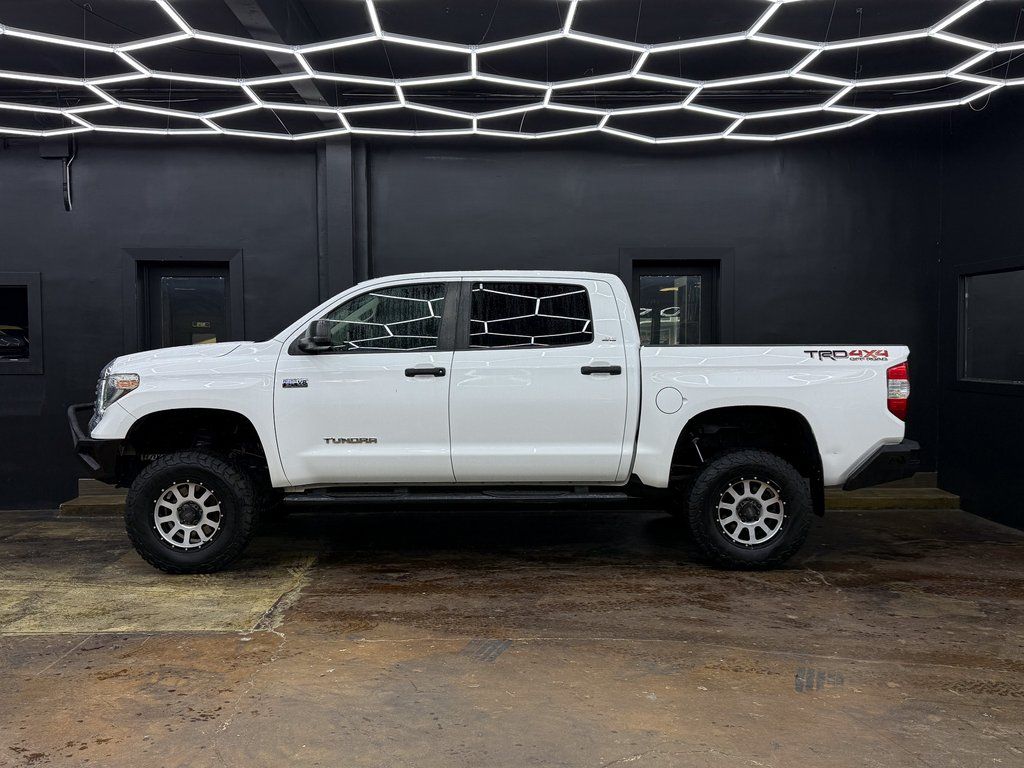 2018 Toyota Tundra SR5 - Photo 5