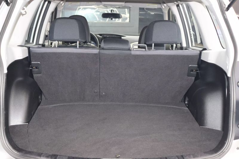 2010 Subaru Forester X - Photo 12