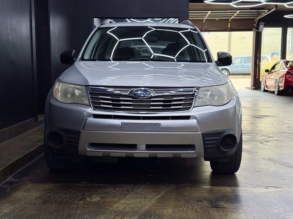 2010 Subaru Forester X - Photo 2