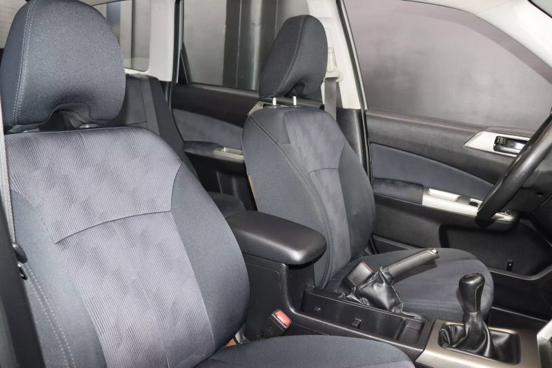 2010 Subaru Forester X - Photo 25