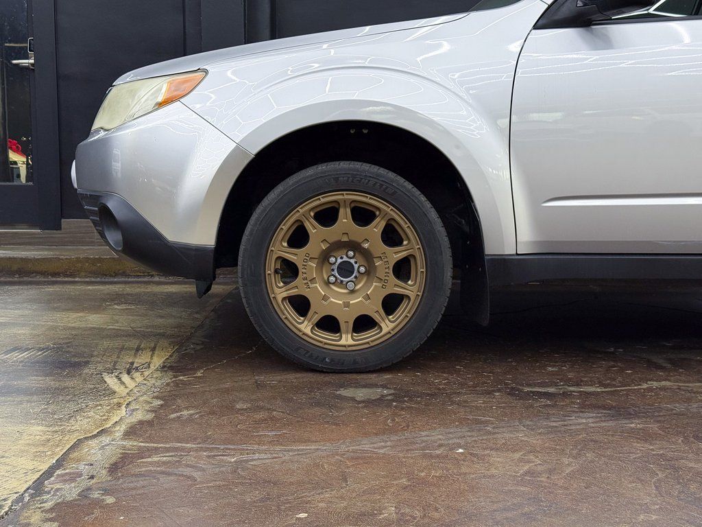 2010 Subaru Forester X - Photo 3