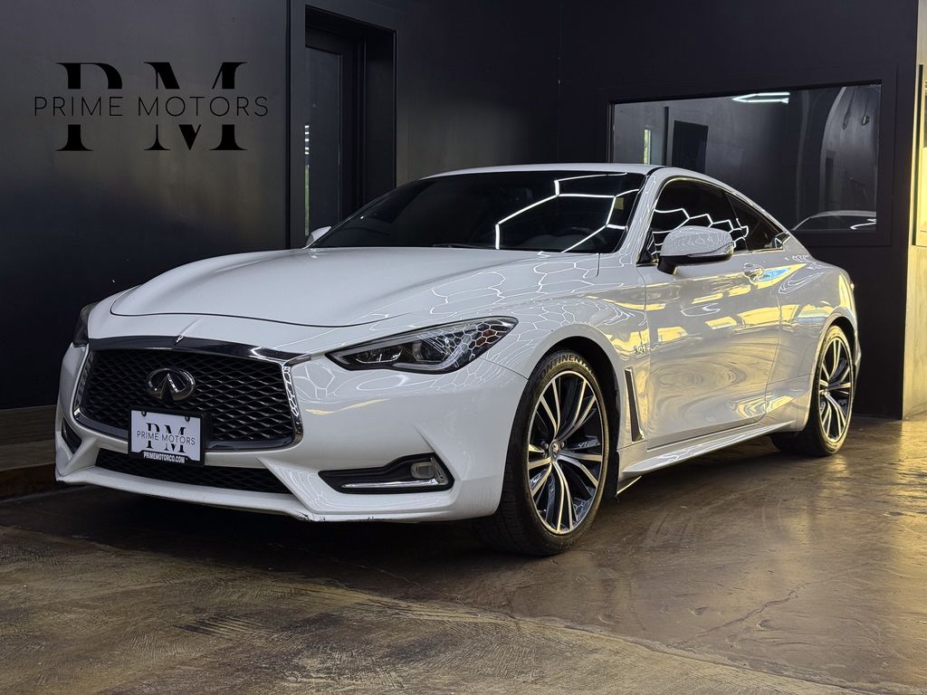 2018 INFINITI Q60 3.0t LUXE AWD's photo