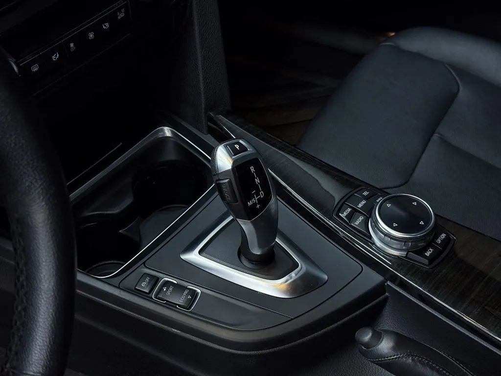 2015 BMW 3 Series 335i - Photo 14