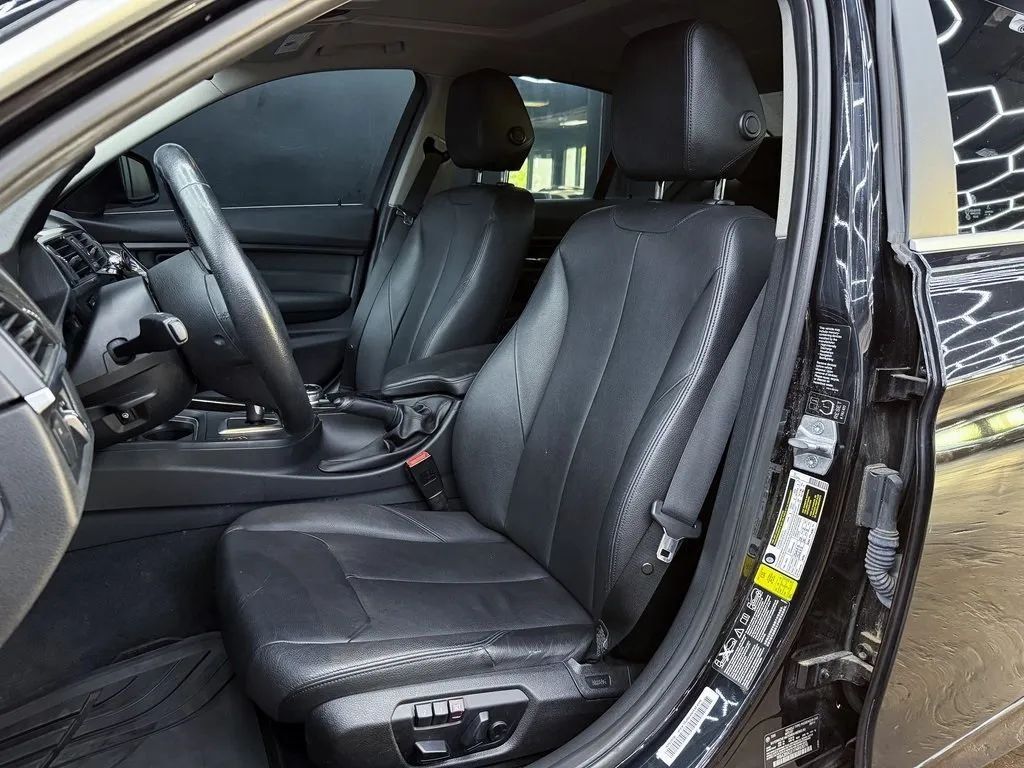 2015 BMW 3 Series 335i - Photo 15