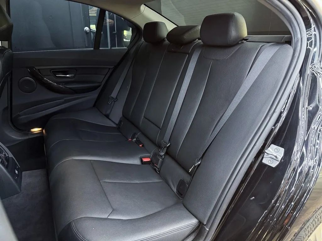 2015 BMW 3 Series 335i - Photo 18
