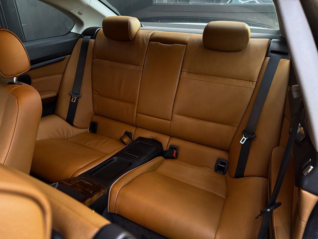 2011 BMW 3 Series 335i - Photo 17