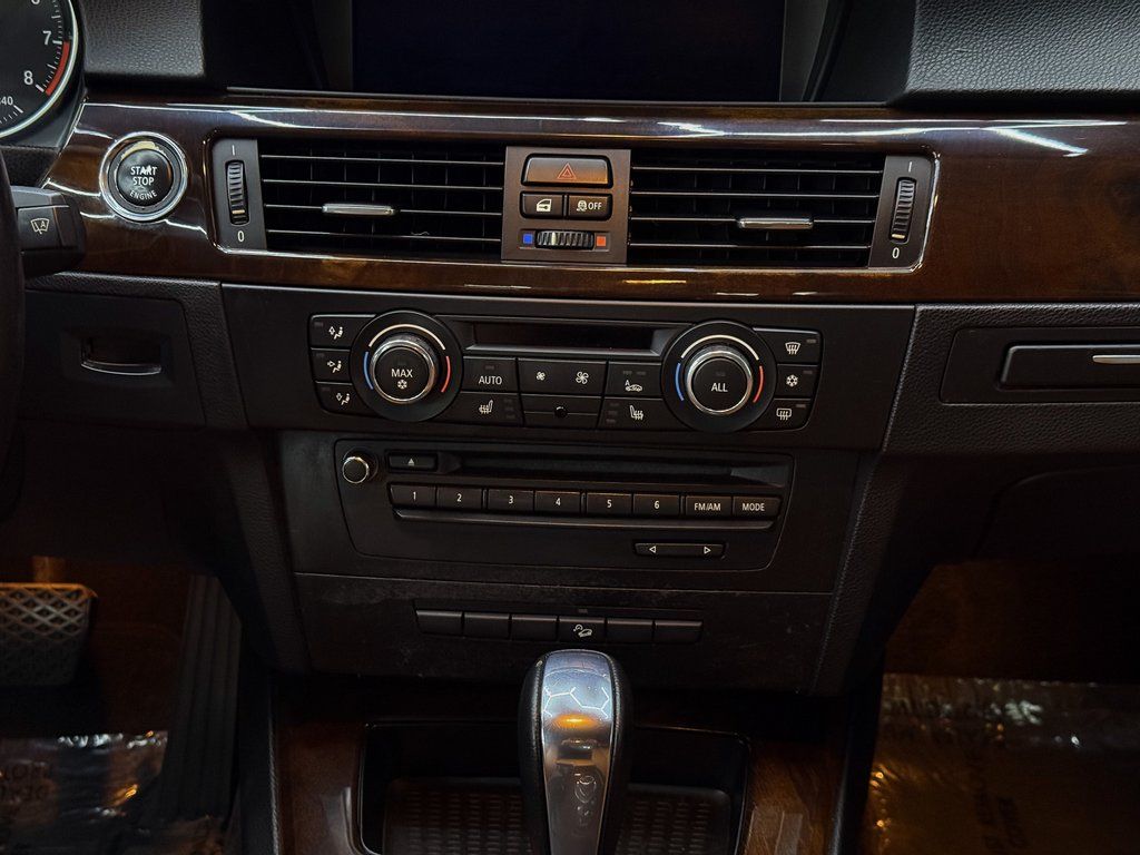2011 BMW 3 Series 335i - Photo 21