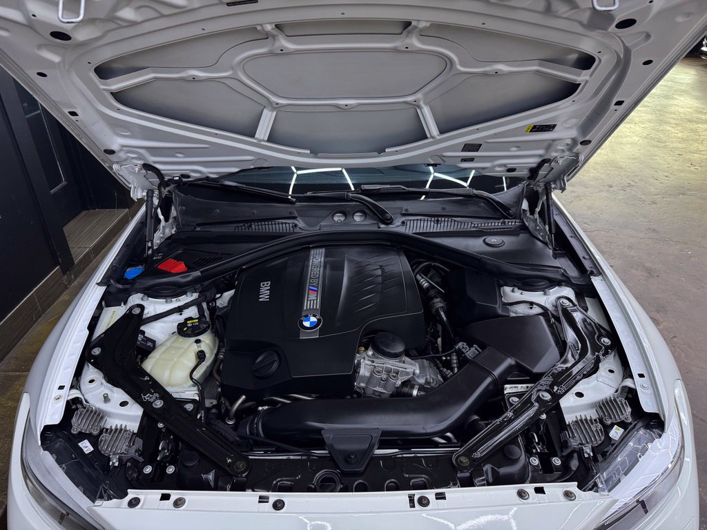 2017 BMW M2 Coupe Base - Photo 28