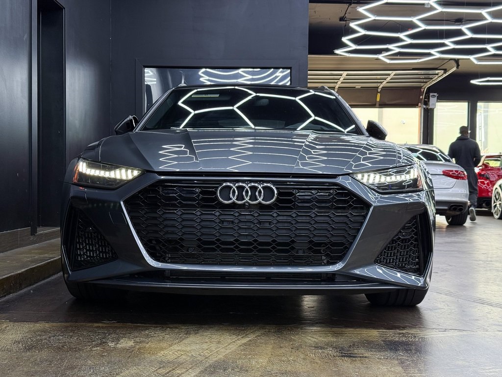 2021 Audi RS 6 Avant Base photo 2