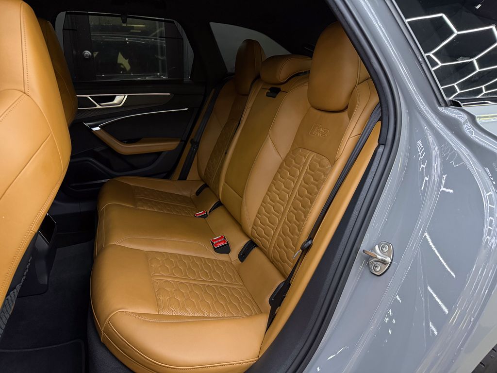 2022 Audi RS6 Avant Base - Photo 18