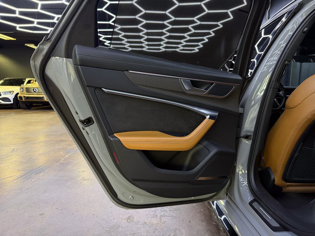 2022 Audi RS6 Avant Base - Photo 19