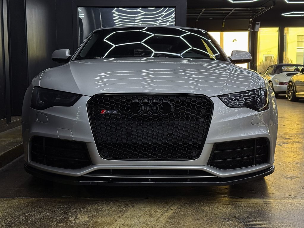 2013 Audi RS 5 photo 2
