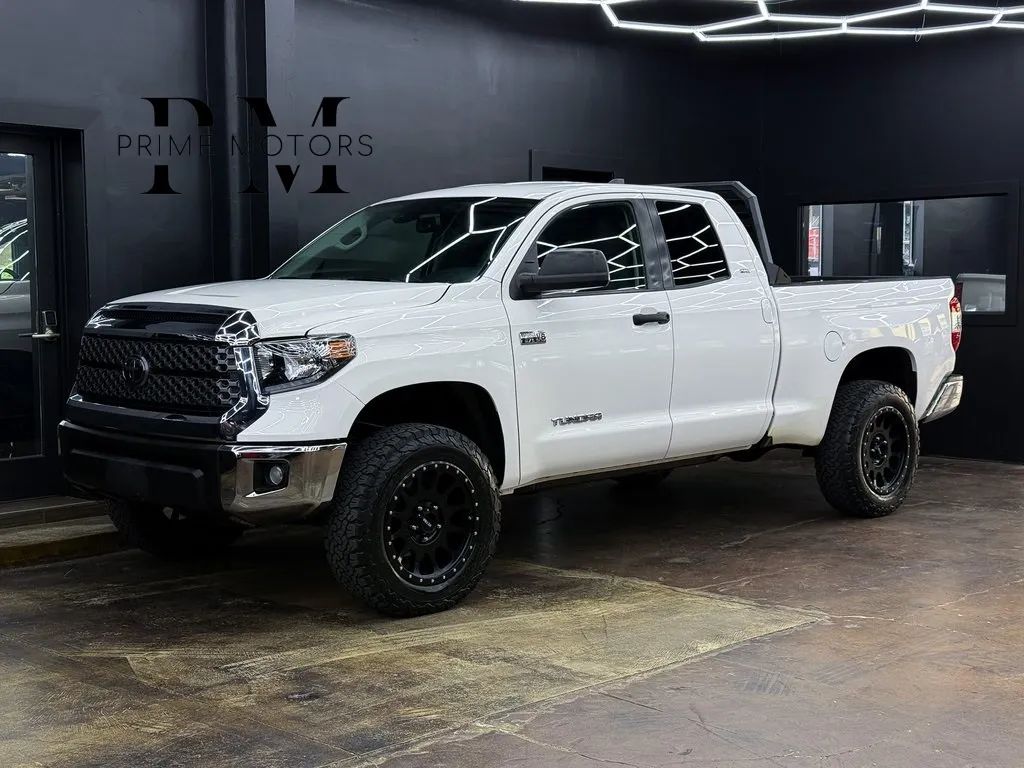 2021 Toyota Tundra SR5's photo